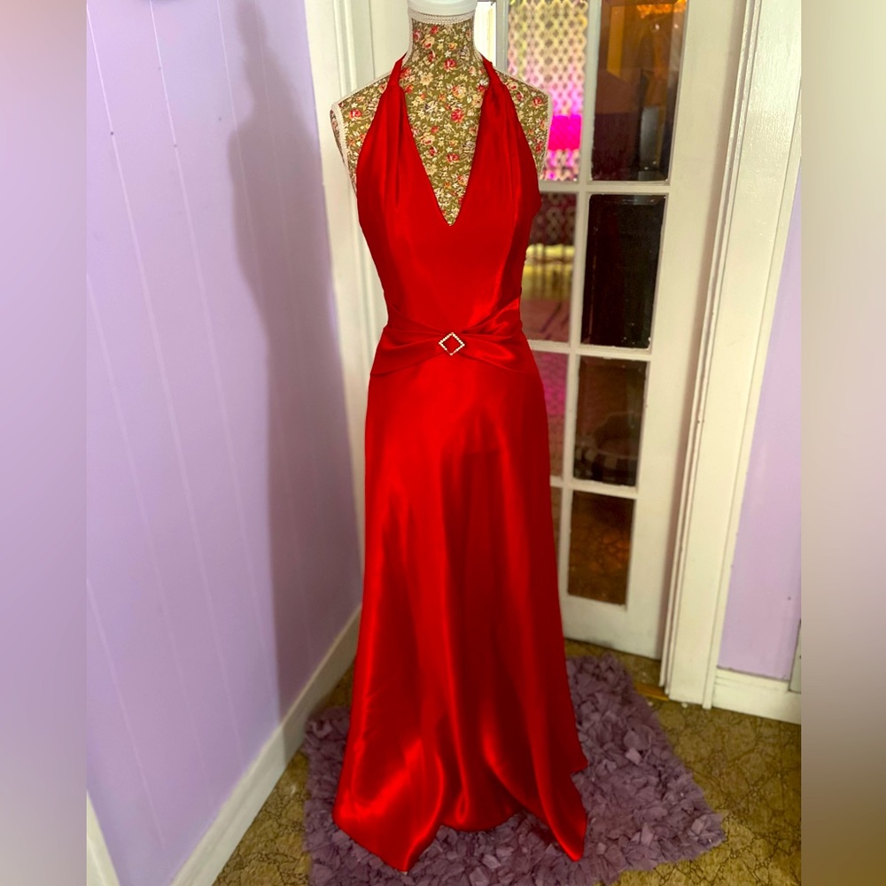 Stunning, vintage Jessica McClintock for Gunne Sax red evening gown!